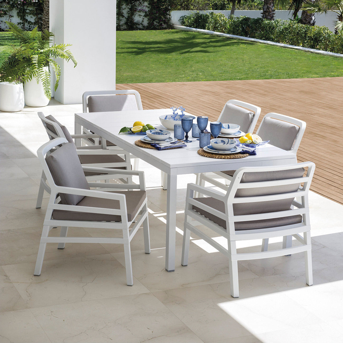 Rio 210/280 Extendable Table, White