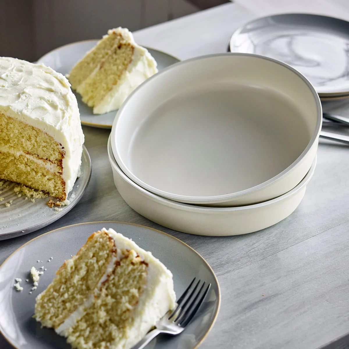 GreenPan Round Cake Pan - Cream