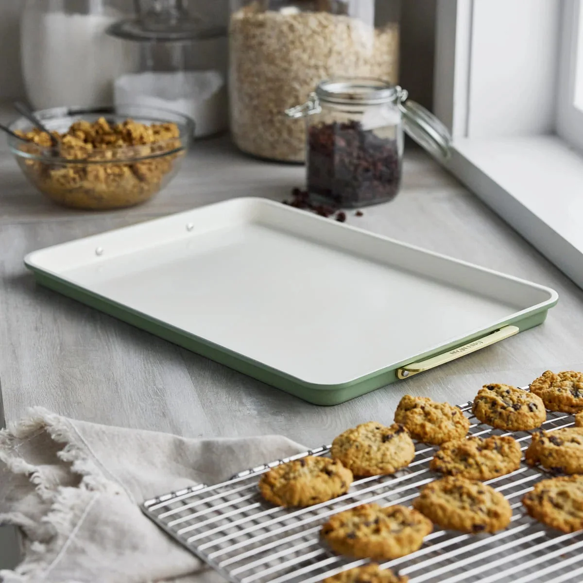 GreenPan Cookie Sheet w Handles - Sage Green