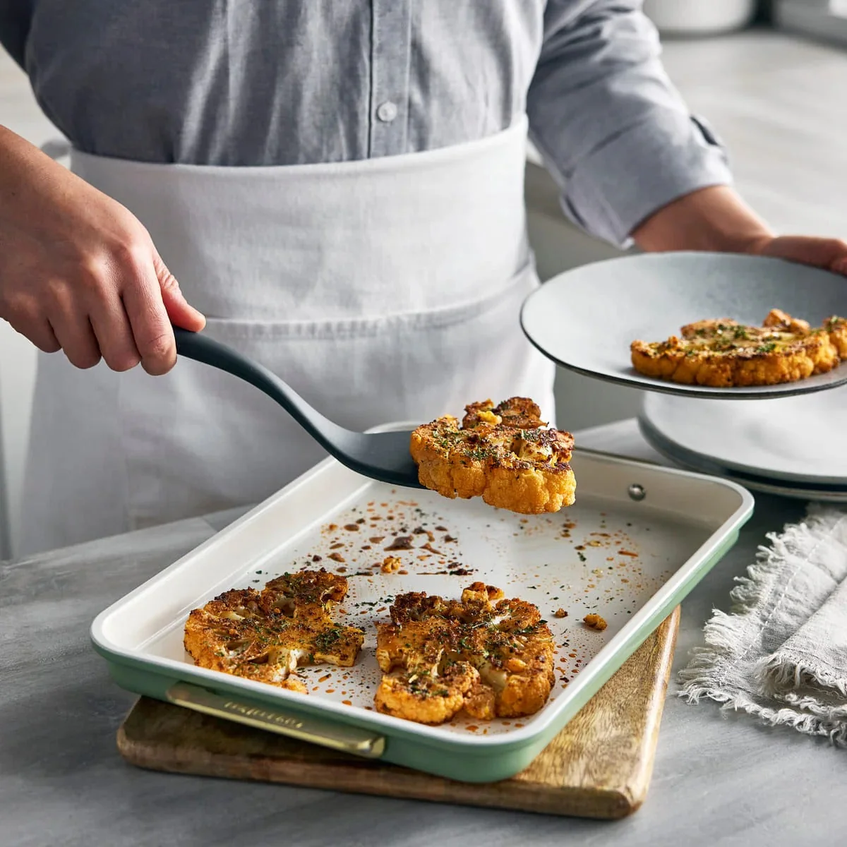 GreenPan Cookie Sheet w Handles - Sage Green